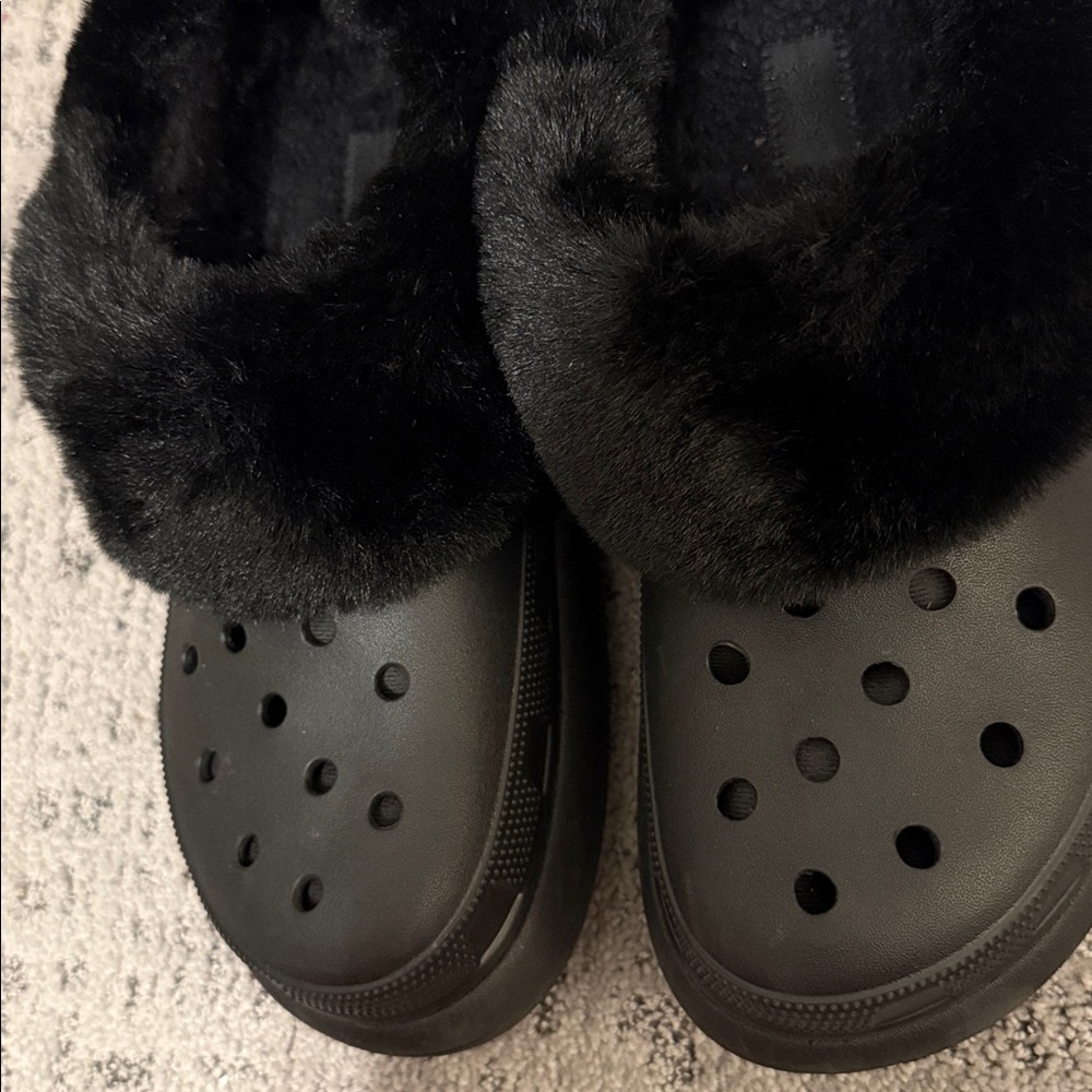 Crocs Furever Crush Black Women’s 10 Men’s 8 - Picture 2 of 6
